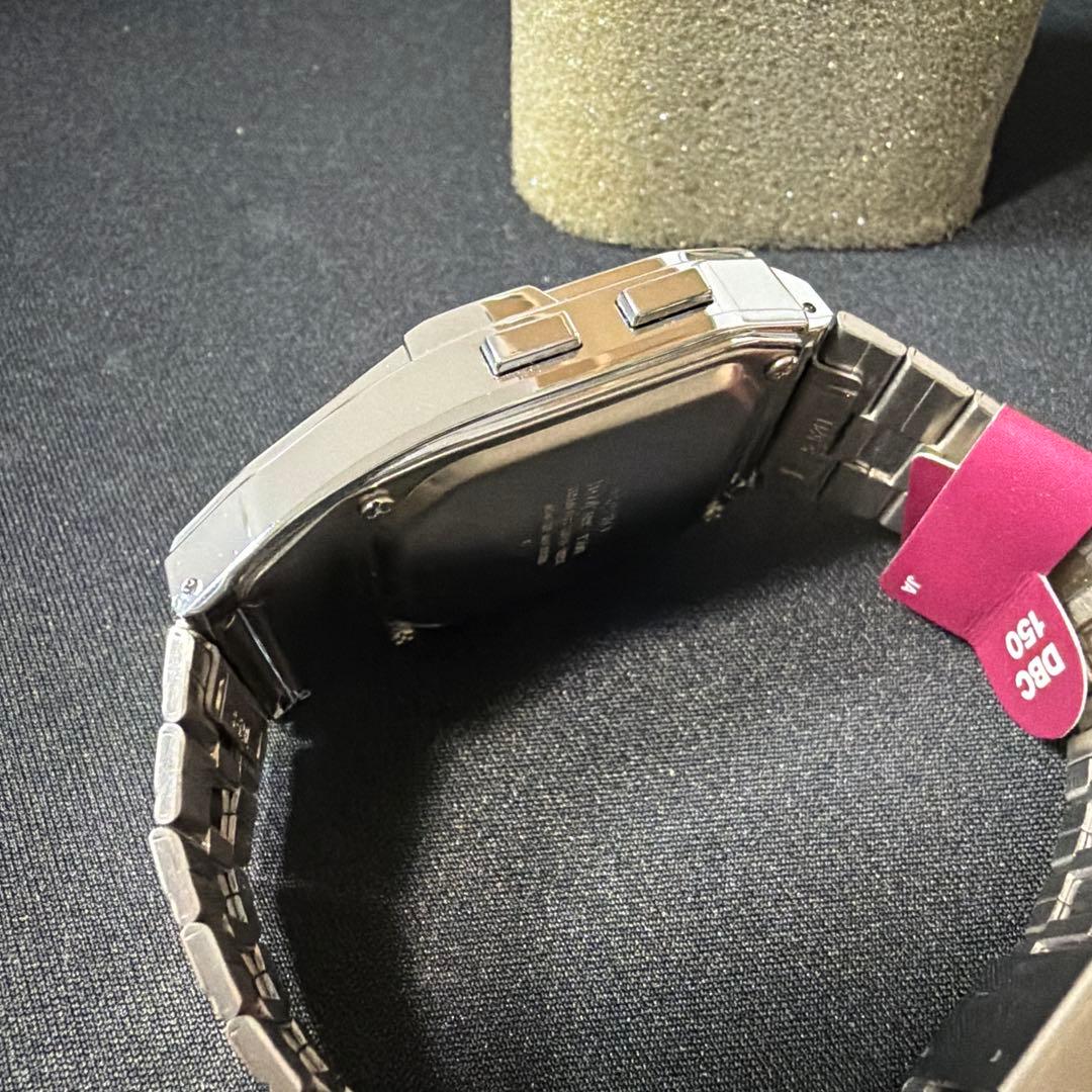 未使用　CASIO DATA BANK150 Digital watch