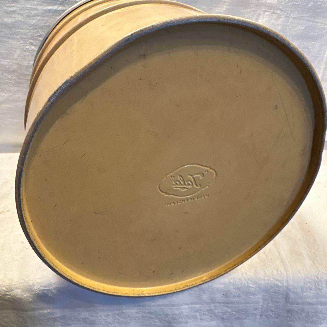 Tala社アンティーク　ケーキ缶