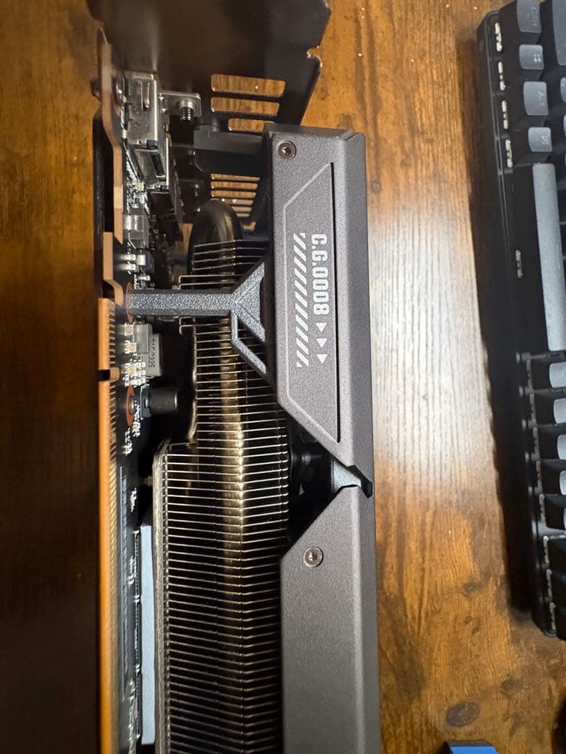 グラフィックボード・グラボ・ビデオカード TUF Gaming RX7800xt