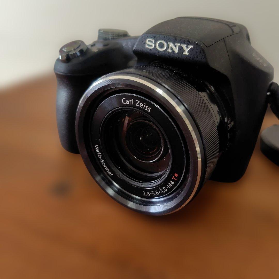gutty【カメラ】Sony Cyber-shot DSC-HX100V