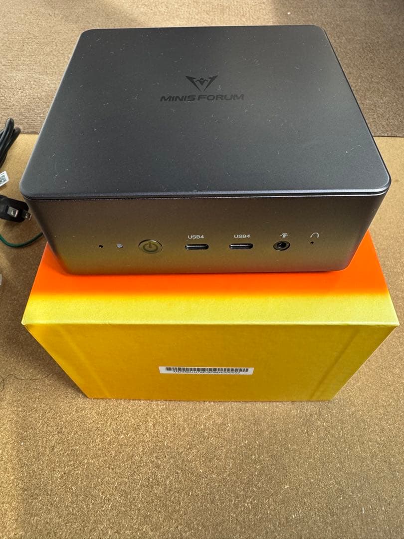 UM790 Pro ミニPC 本体
