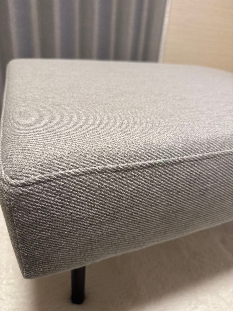 オットマン・スツール DIVANCO OTTOMAN Light gray