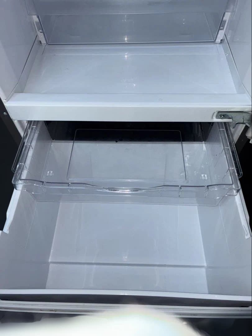 日立ノンフロン冷蔵庫　R-27RV 3ドア冷蔵庫　2021年製