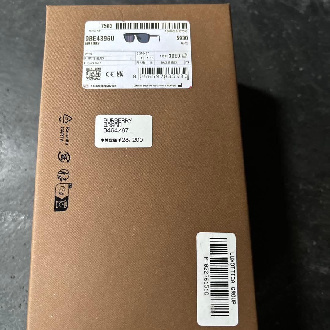【新品正規店購入】バーバリーBURBERRY サングラス BE4396Uスクエア