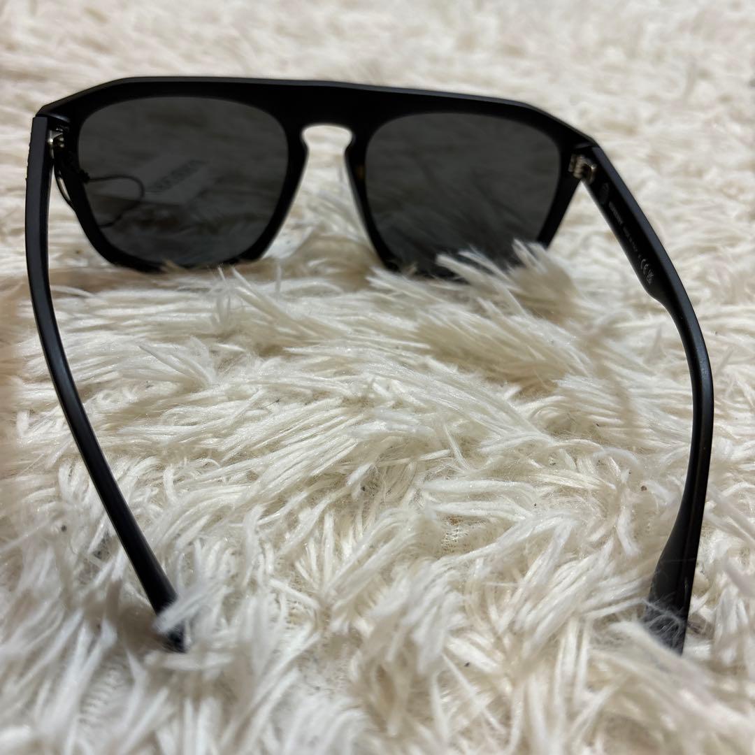 【新品正規店購入】バーバリーBURBERRY サングラス BE4396Uスクエア