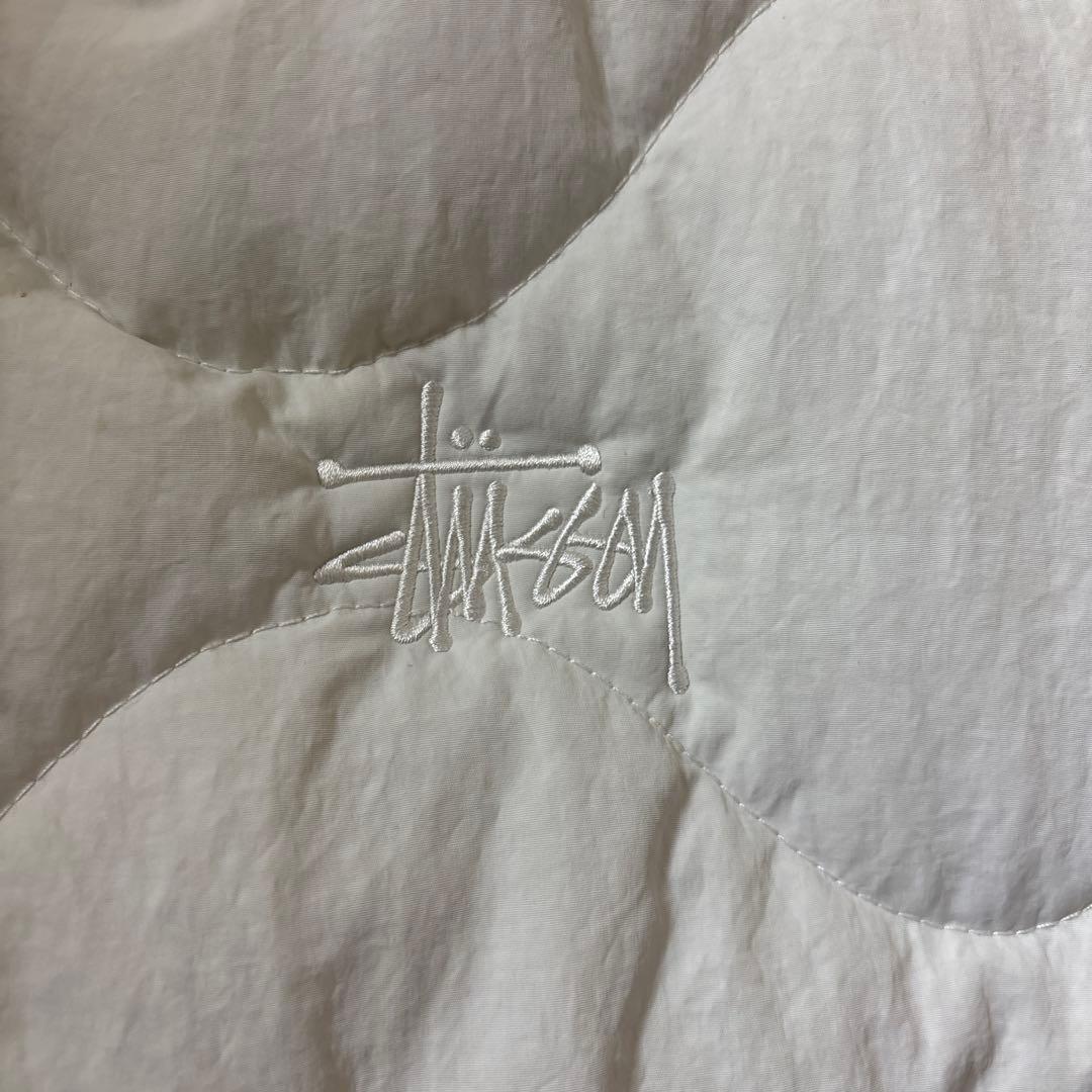 Stüssy ホワイト キルティングベスト