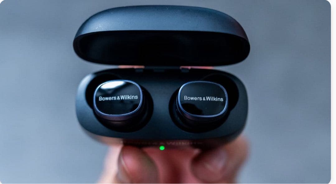 しのp　Bowers & Wilkins Pi8 ブラック