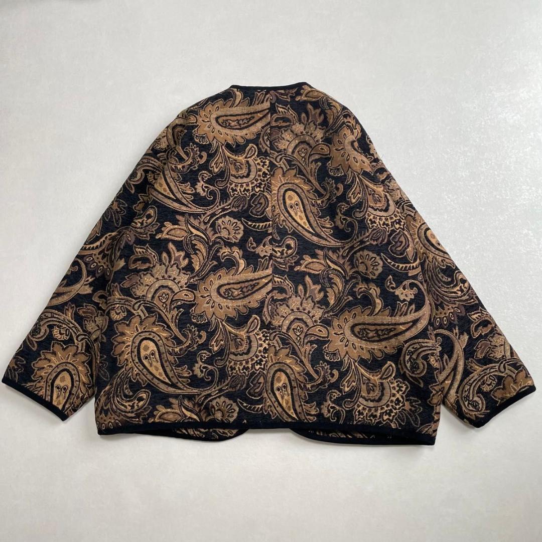 美品　antiqua　ノーカラージャケット　キルティング　ブラック　ペイズリー