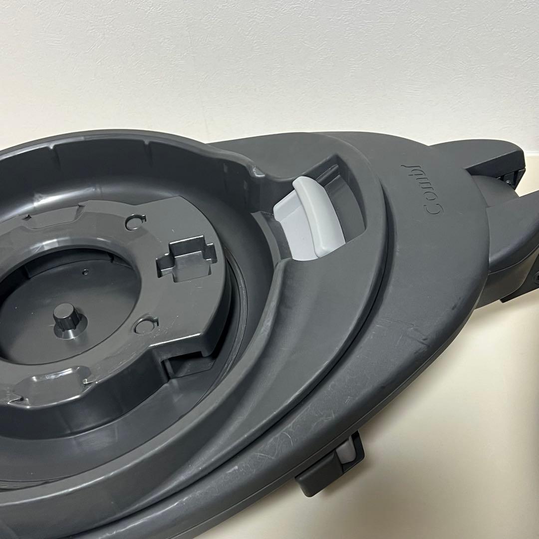 ミラー＆スマホホルダー付Combi チャイルドシート 黒　ザエス　the s