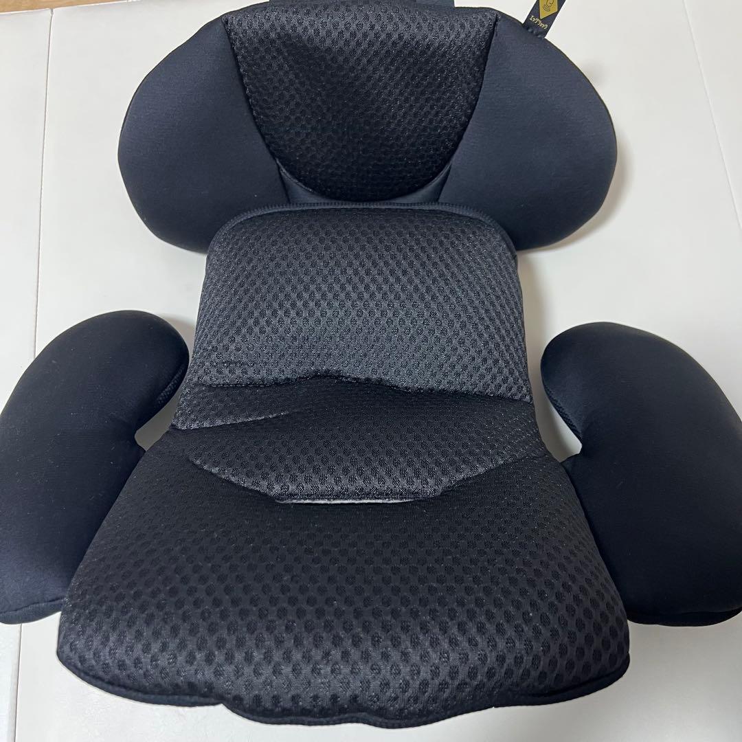 ミラー＆スマホホルダー付Combi チャイルドシート 黒　ザエス　the s