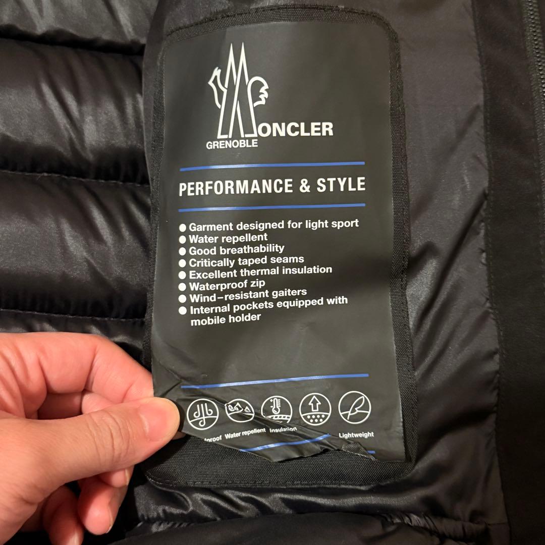 MONCLER ブラック ダウンジャケットGRENOBLE BESSANS