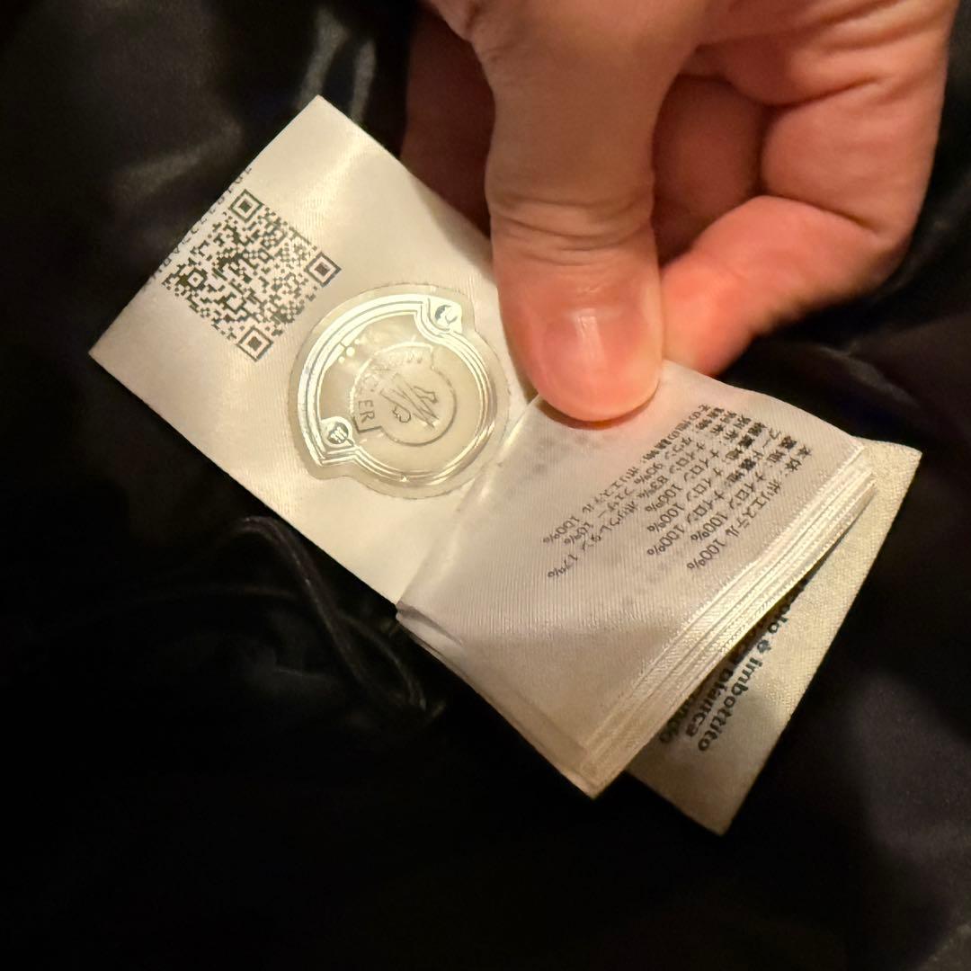 MONCLER ブラック ダウンジャケットGRENOBLE BESSANS