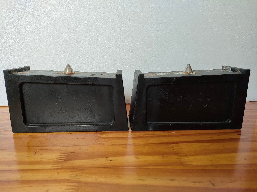 玄武　2個セット（200系ハイエース用）