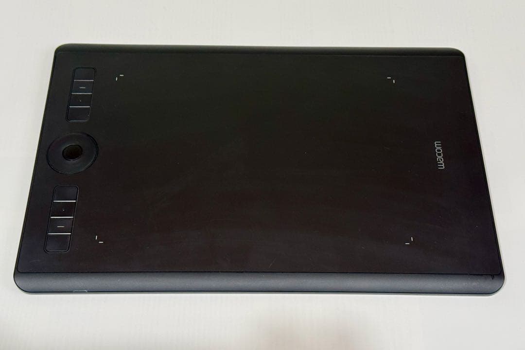 【お買い得】Wacom Intuos Pro PTH-660 ペンタブレット