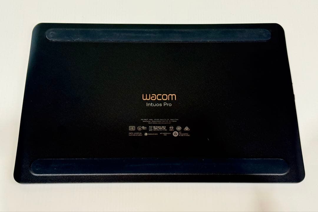 【お買い得】Wacom Intuos Pro PTH-660 ペンタブレット