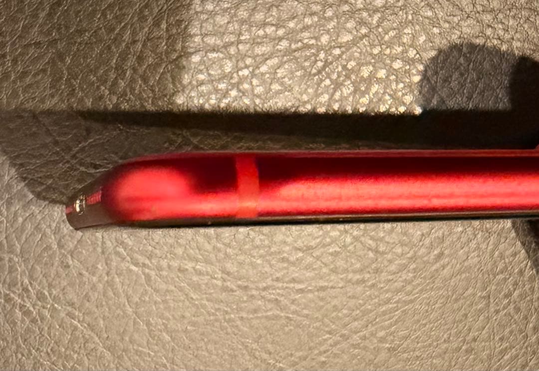 美品！Apple iPhone SE (第2世代) 64GB レッド