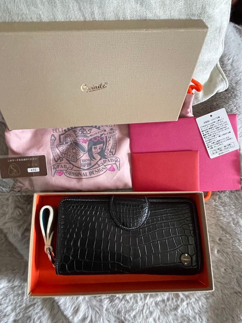 チビナイル ペコラ長財布　新品未使用