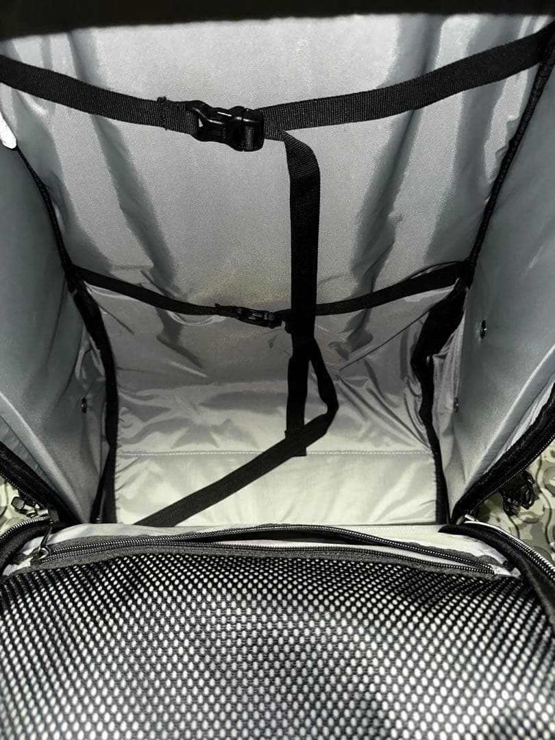 karrimor airport pro 40 ブラックバックパック