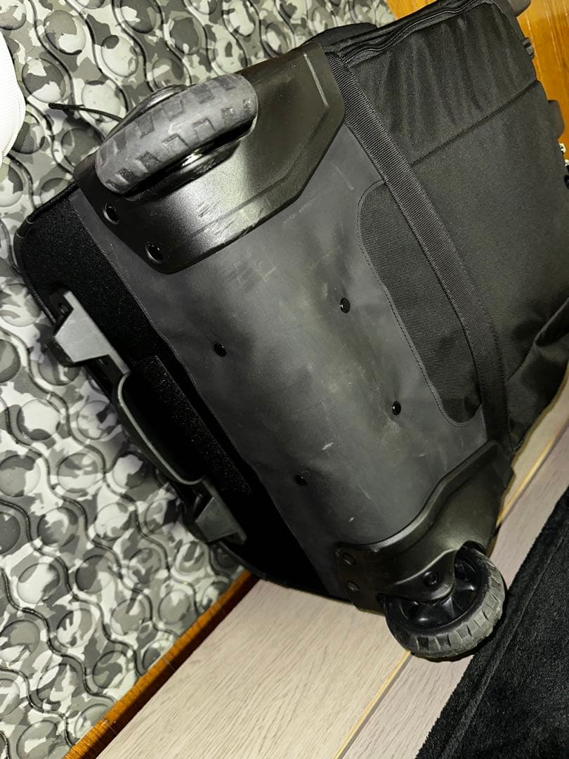 karrimor airport pro 40 ブラックバックパック