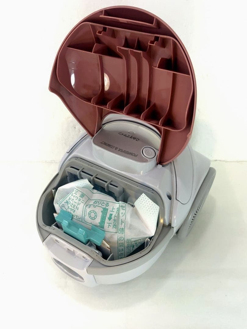 HITACHI 紙パック式クリーナー　CVーV500