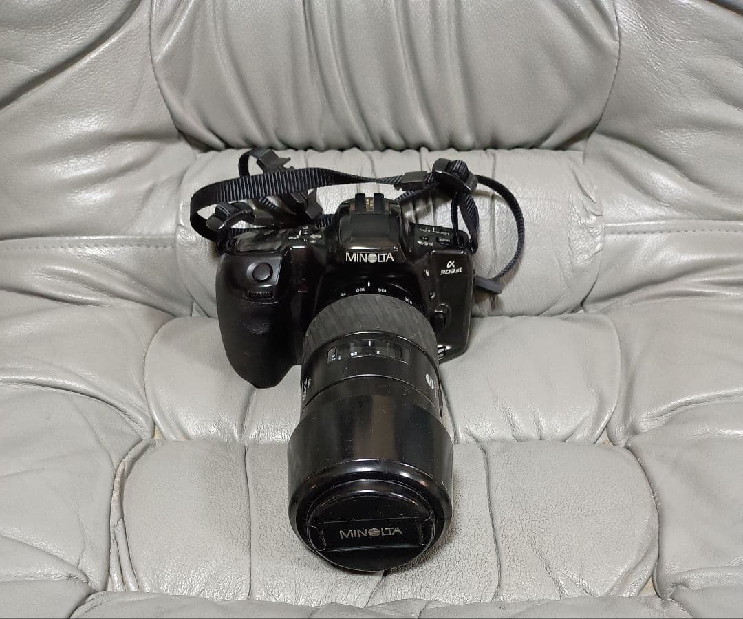 MINOLTA 一眼レフカメラ AF 75-300レンズ付き