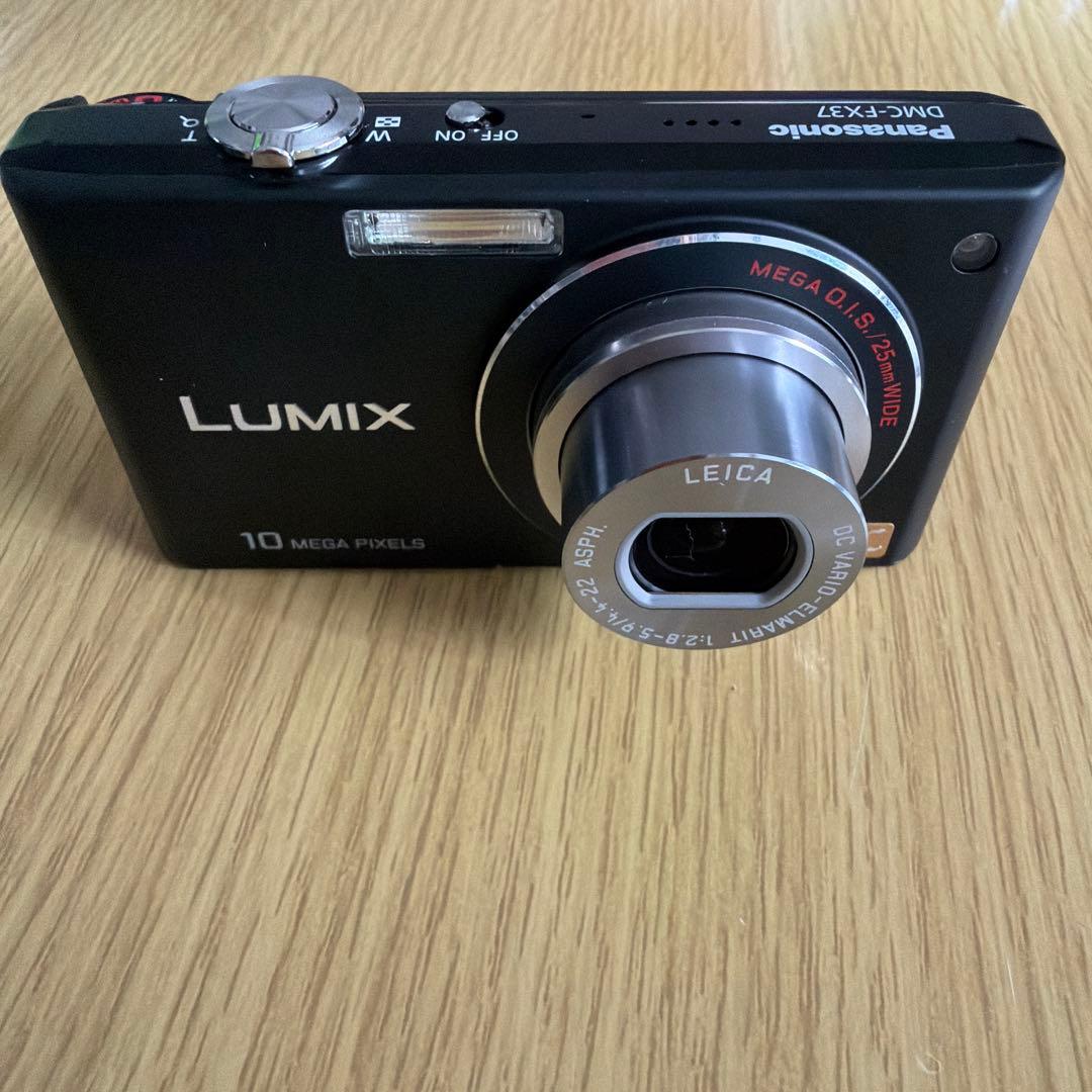 Panasonic LUMIX DMC-FX37 10メガピクセル 専用充電器無