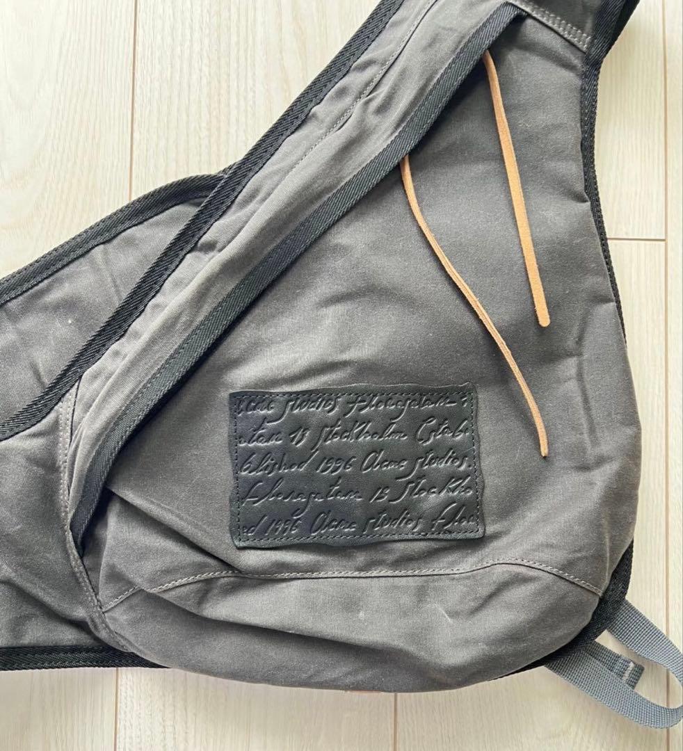 Acne Studios スリングバックパック