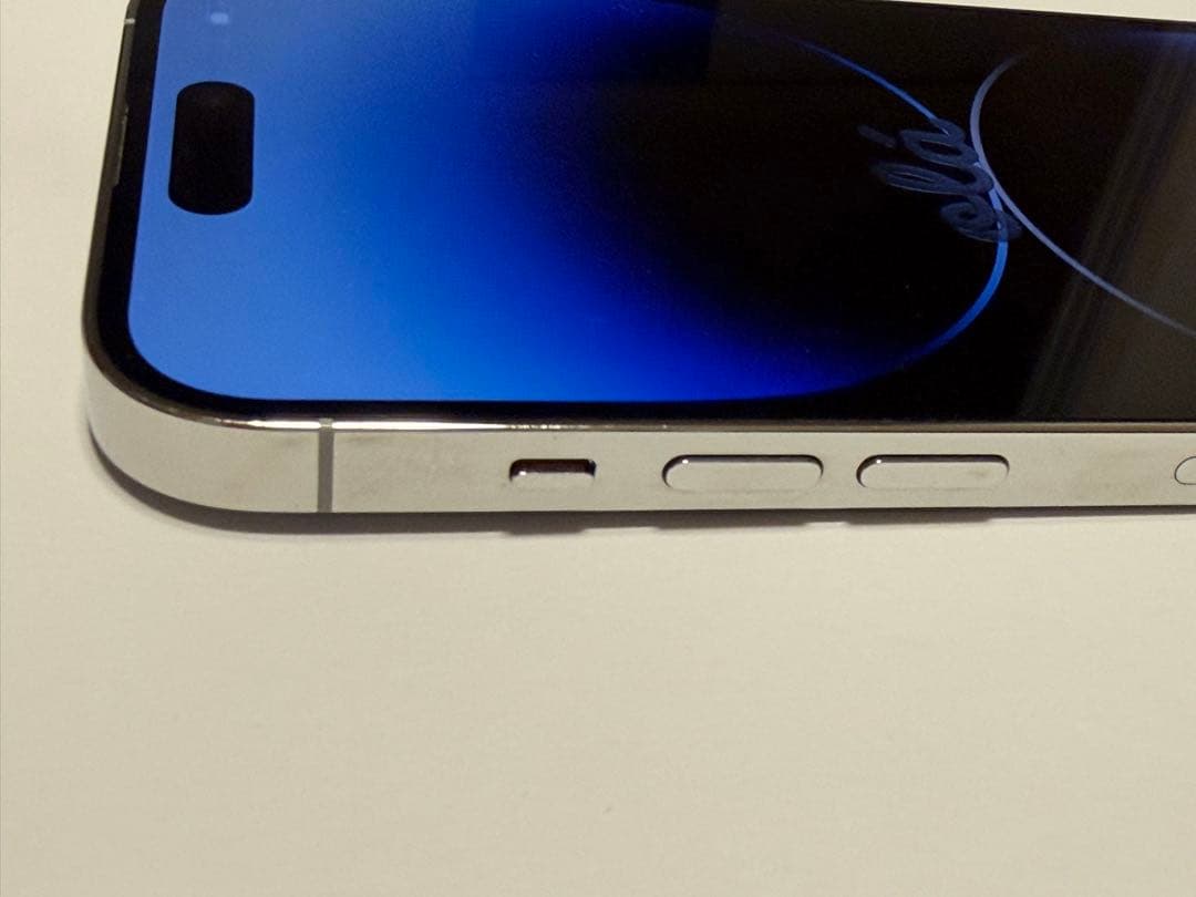 Apple iPhone 14 Pro シルバー 本体 256GB iOS26