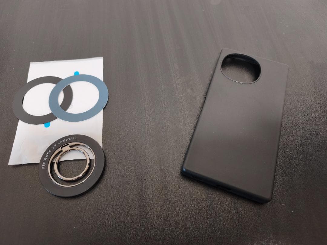 【ほぼ新品】AQUOS R10 256GB チャコールブラック【オマケ付き】