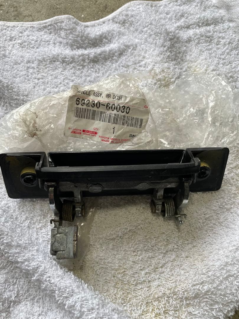 ハンドル ASSY 69230-60030 黒