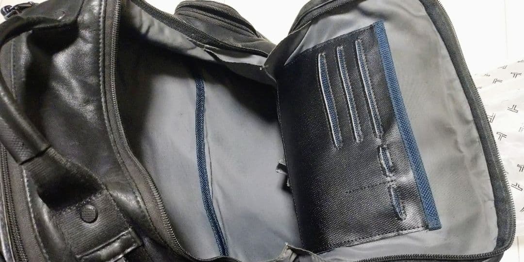 TUMI 本革リュック96578D2