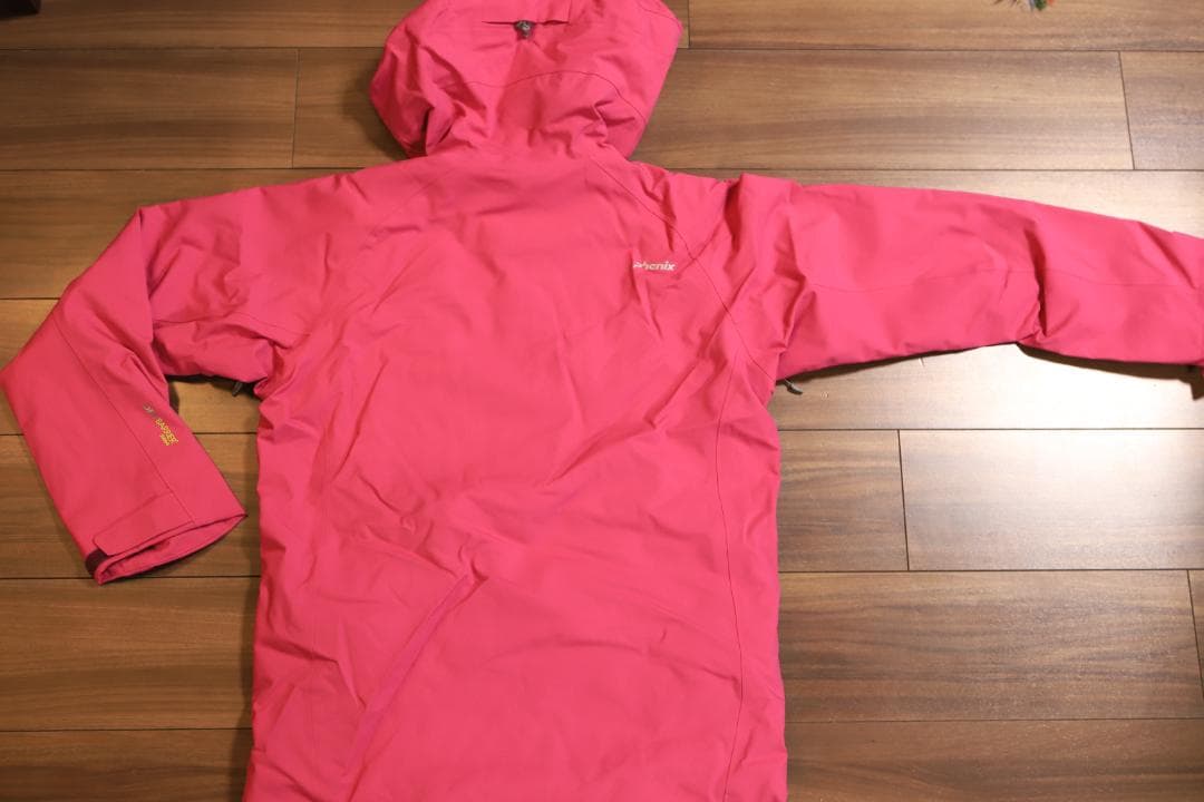 未使用★PHENIX スキーウェア 上下 160サイズ フェニックス