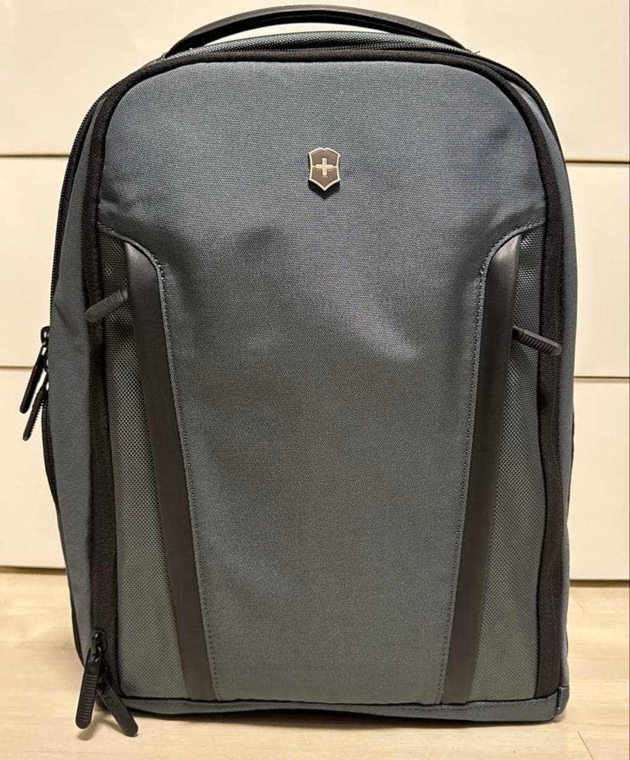Victorinox ALTMONT エッセンシャルラップトップ　バックパック