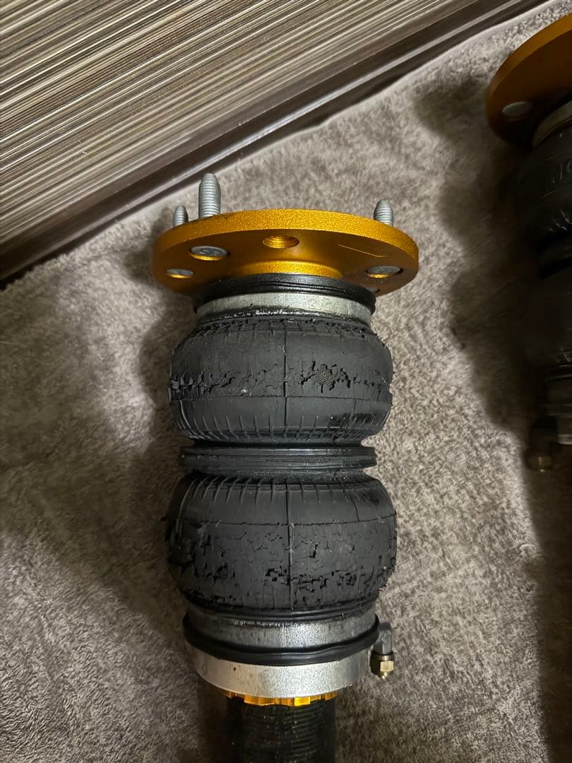 CU.CW.CPアコード　ホンダ系AIRFORCE エアサス　脚のみ