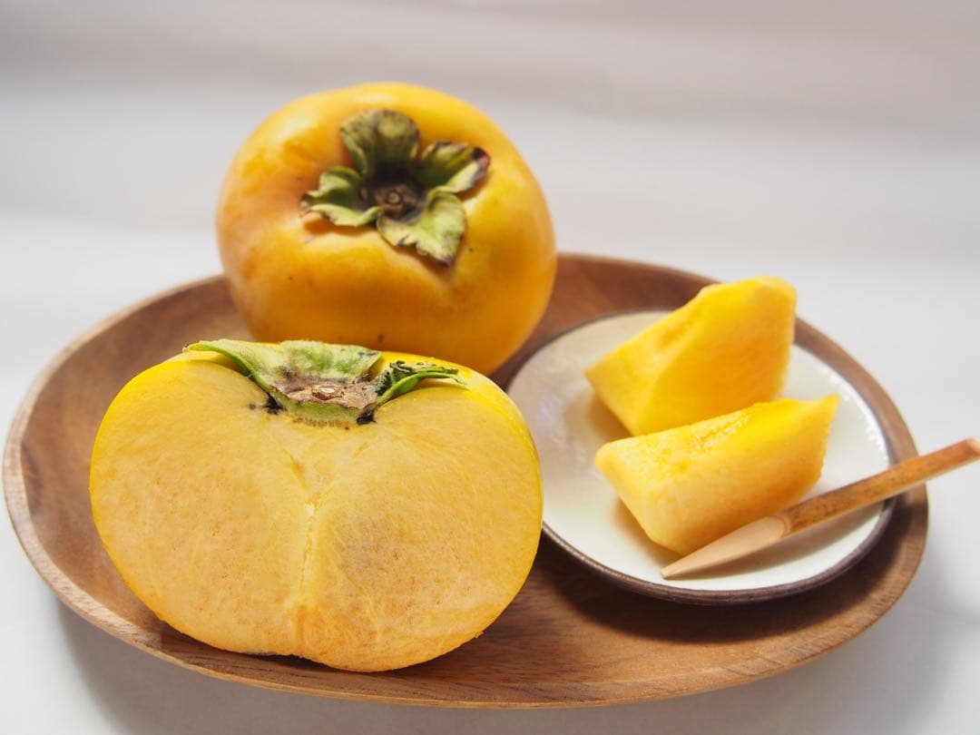 《みなみかぜさま専用》【太秋柿】３キロ箱8個入1箱　７個入2箱