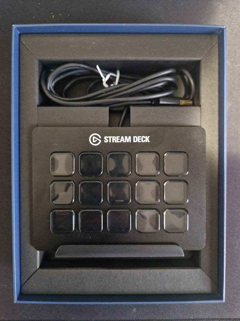 ディスプレイ・モニター本体 elgato Stream Deck