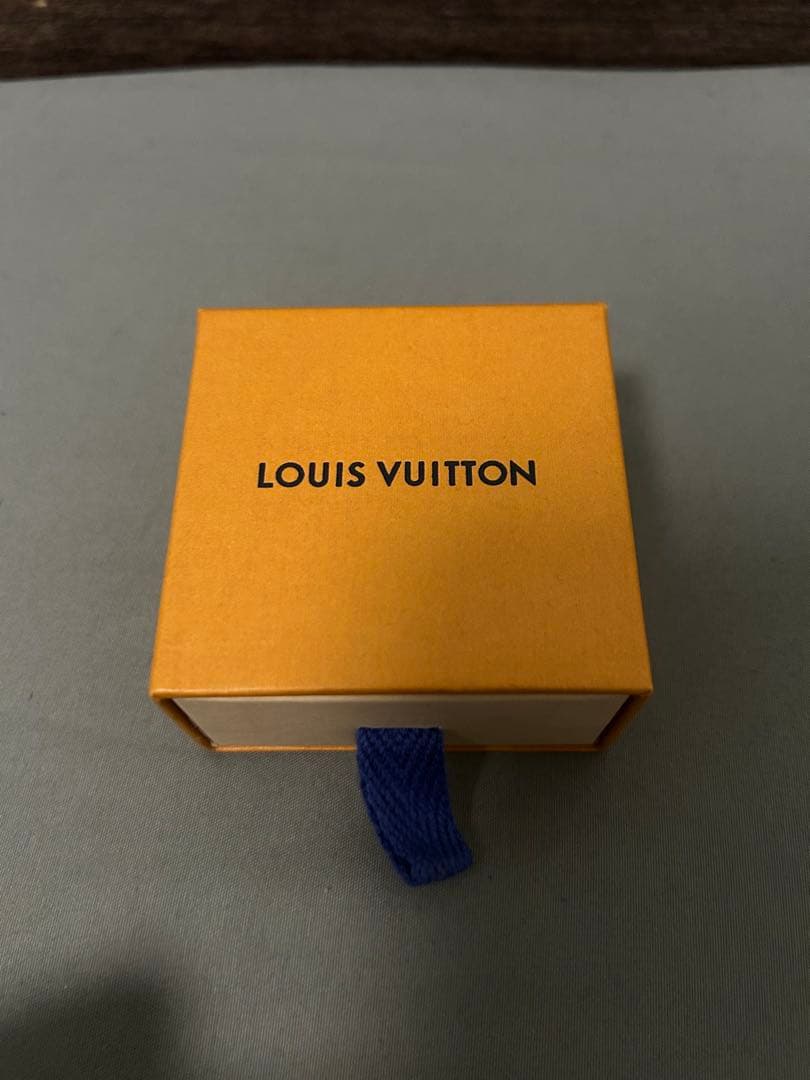 y*i様 Louis Vuitton メンズピアス
