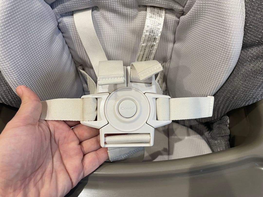 コンビ　スウィング&チェア　ネムリラ