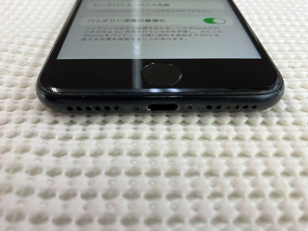 iPhone SE 第2世代 128GB リアカメラ難あり