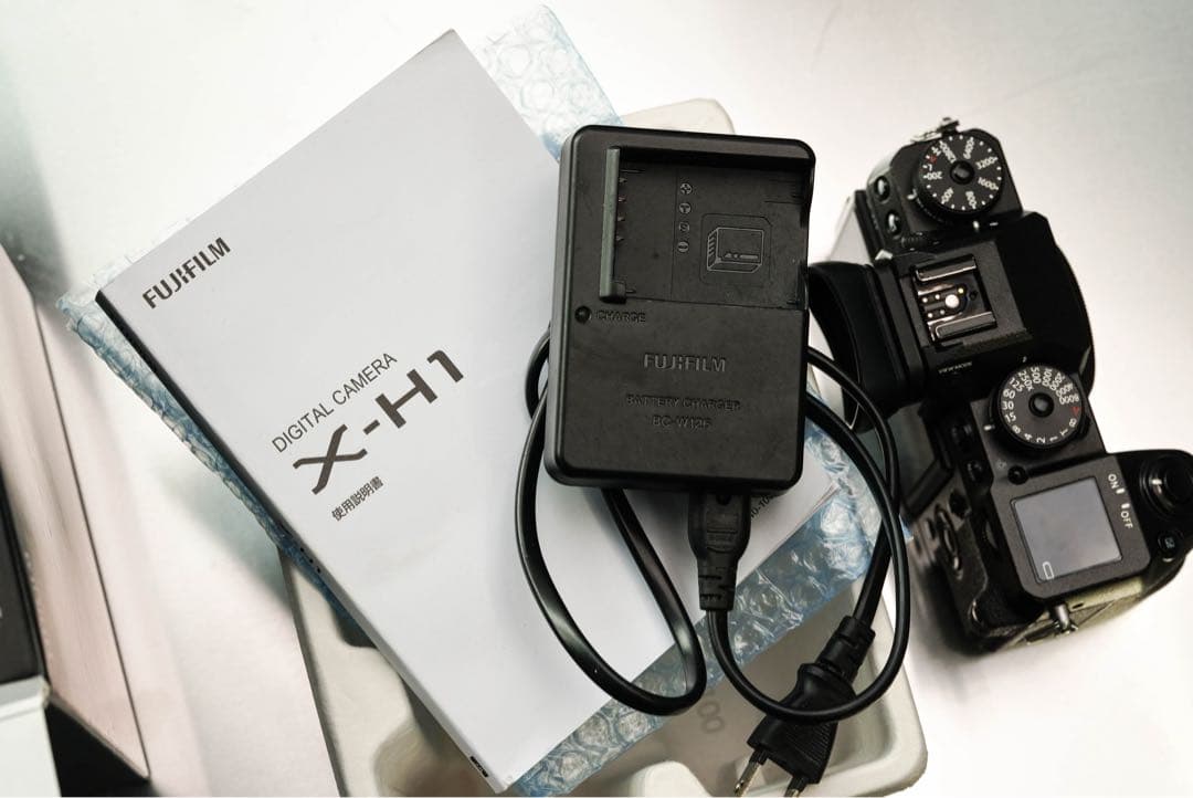 FUJIFILM X-H1 ボディのみ（箱他付属品あり）