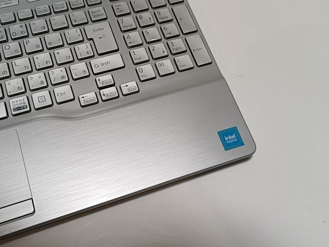 2024年 富士通 Windows11 15.6型 ノートパソコン SSD