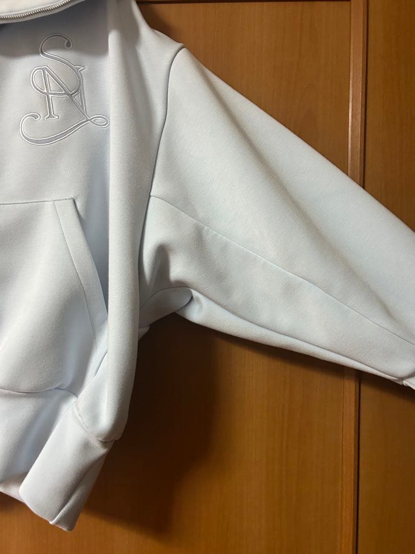 SNIDEL エンブレムボンディングパーカー ライトブルー