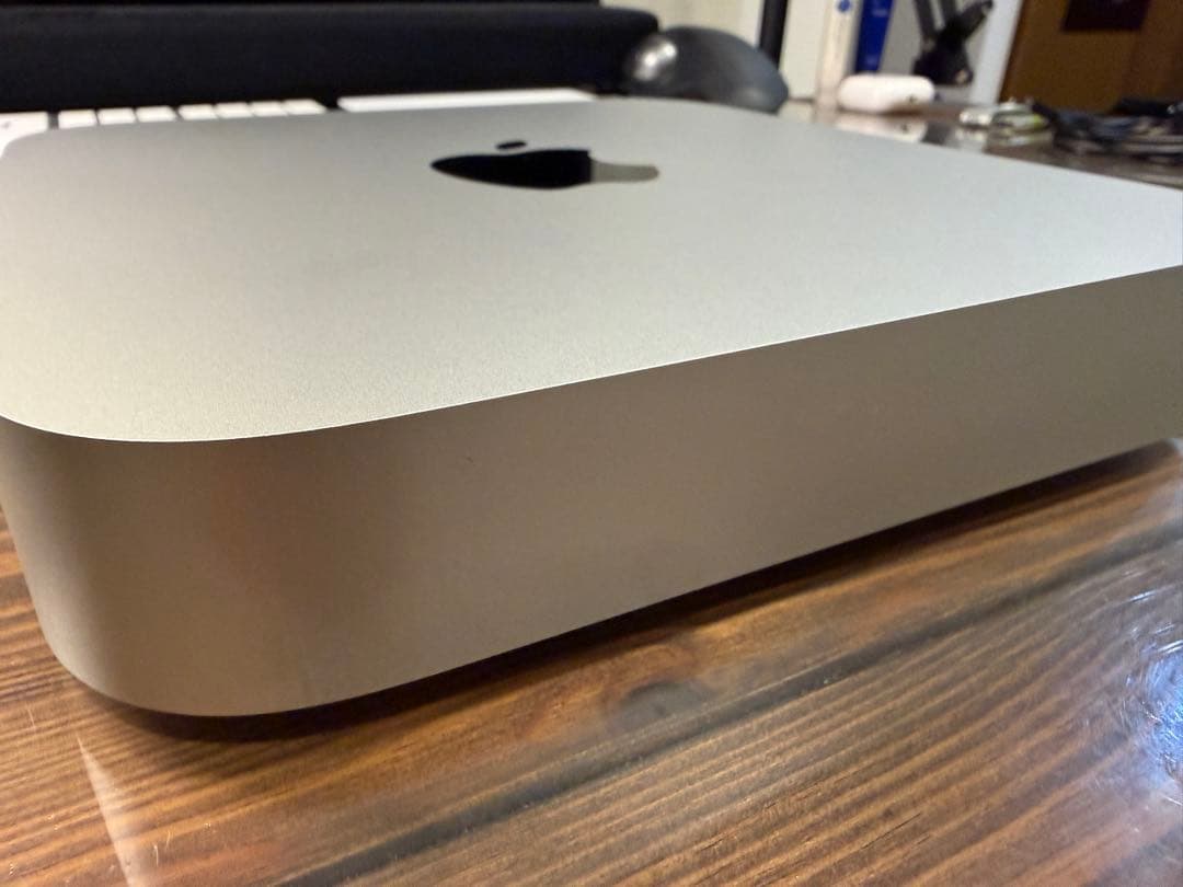 Mac mini M1 (2020) / メモリ8GB / SSD 256GB