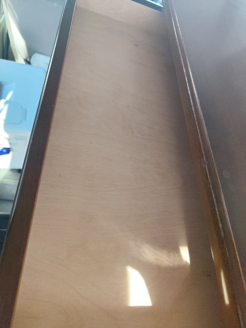 ​【関東圏限定お届け】 karimoku カリモク コロニアル調 書斎机 鍵付