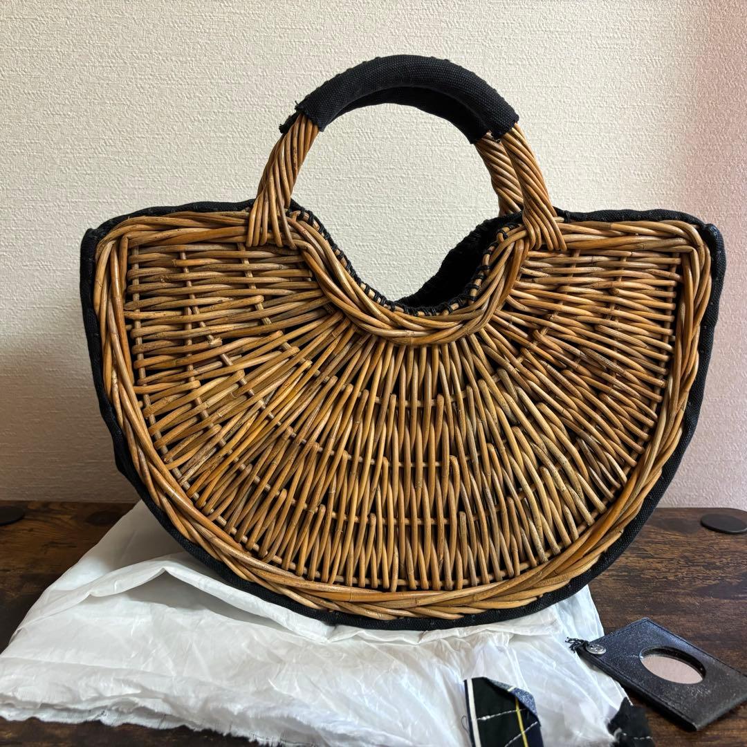 ebagos エバゴス　扇型　カゴバッグ　黒キャンバス生地