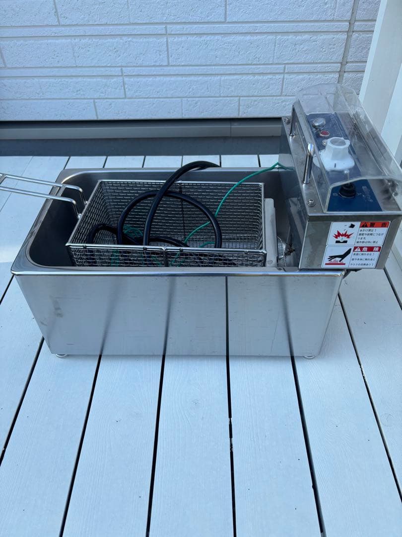 ネイネイニチワ電気　MMF-82B 2022年製　業務用フライヤー