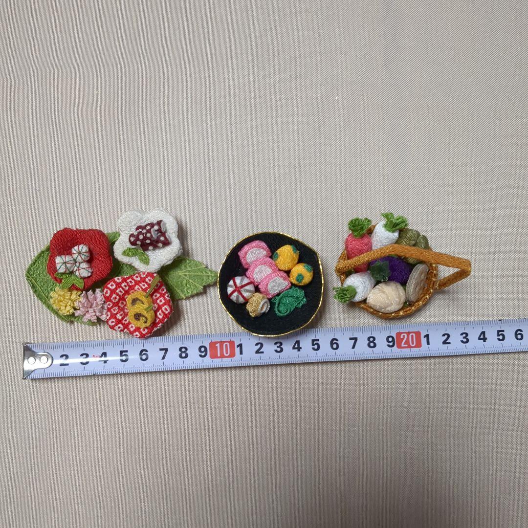 ちりめん細工　　おせち　料理　籠盛など　11点　（12月7日　4点追加しました）