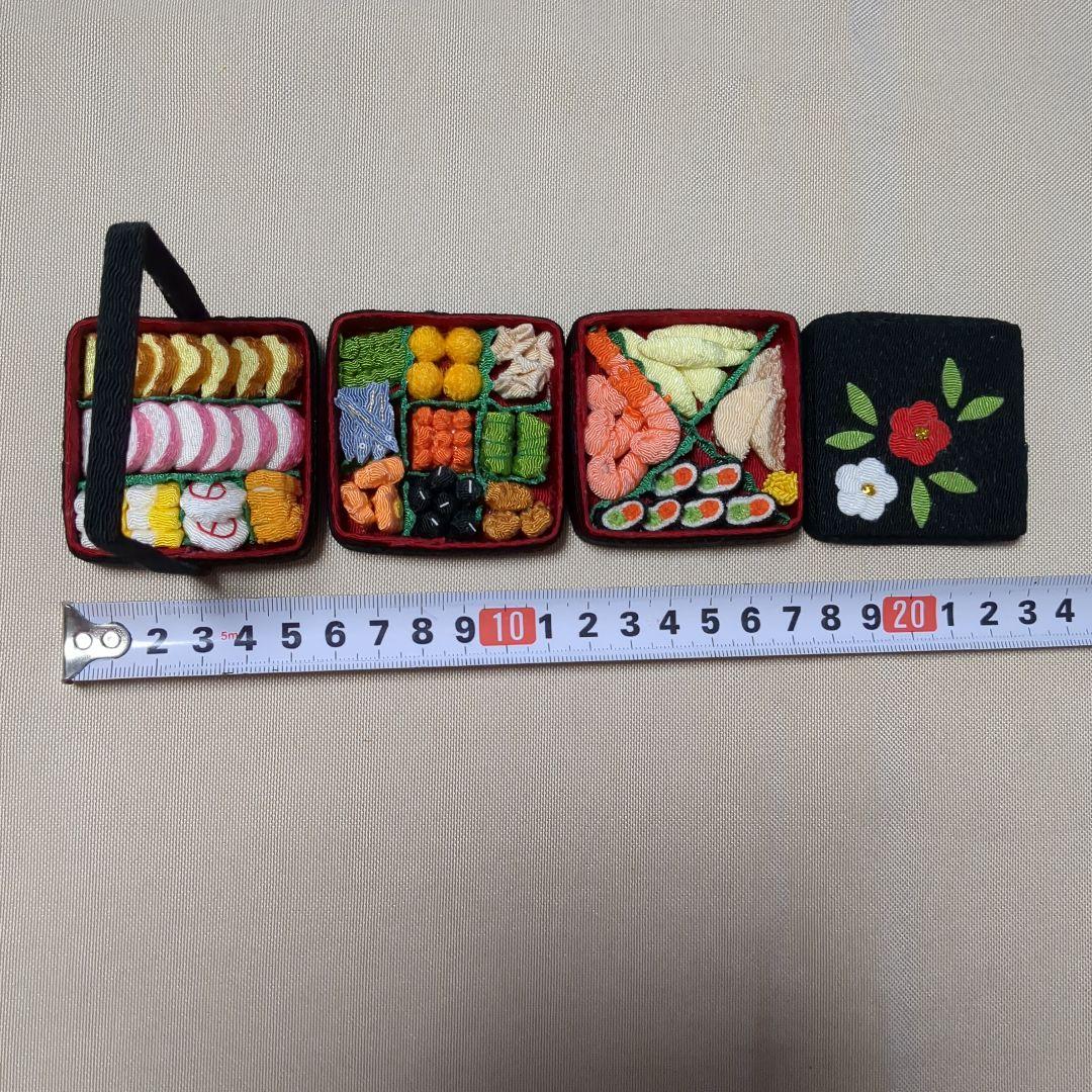 ちりめん細工　　おせち　料理　籠盛など　11点　（12月7日　4点追加しました）