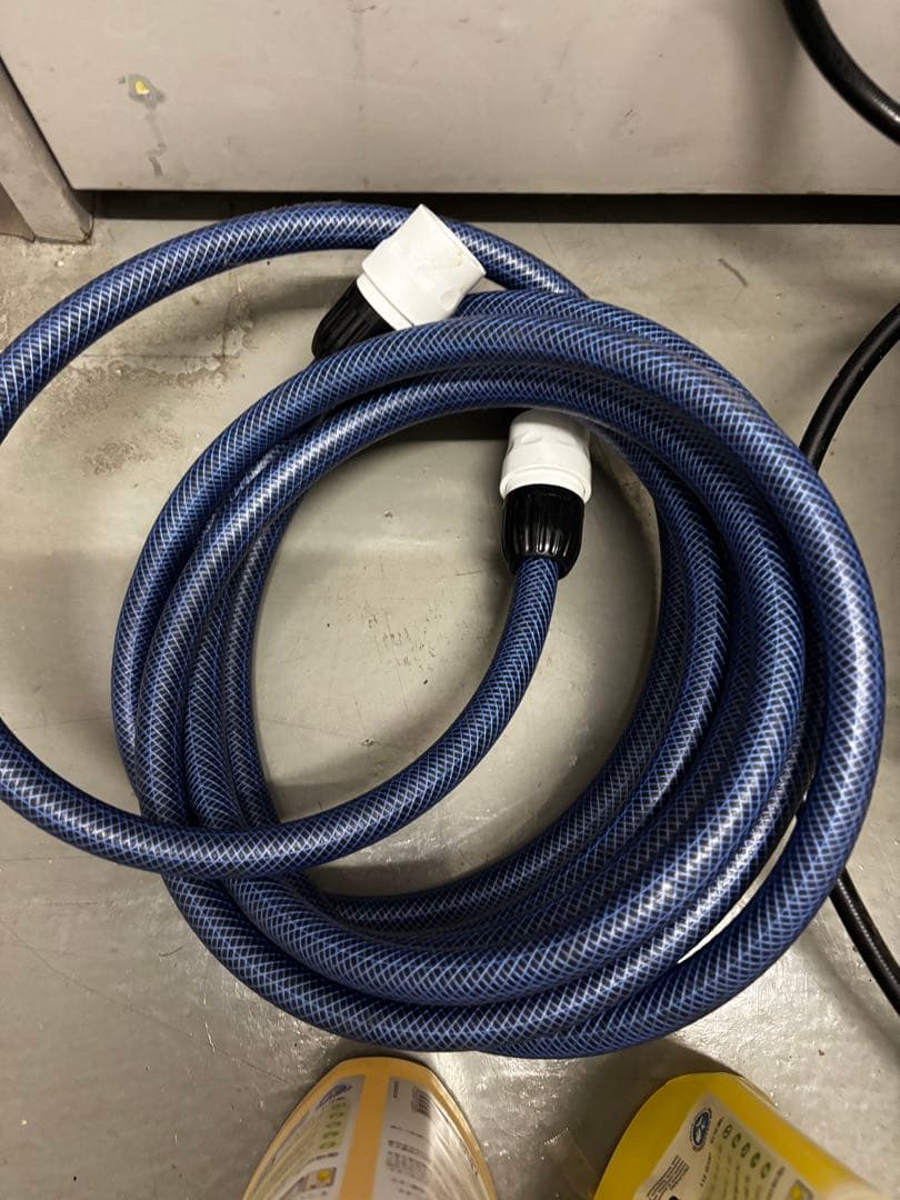 KARCHER 高圧洗浄機本体 洗剤付き　K3静音