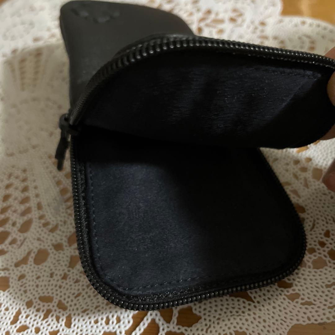 ブラックレザー メガネケース ジッパー式